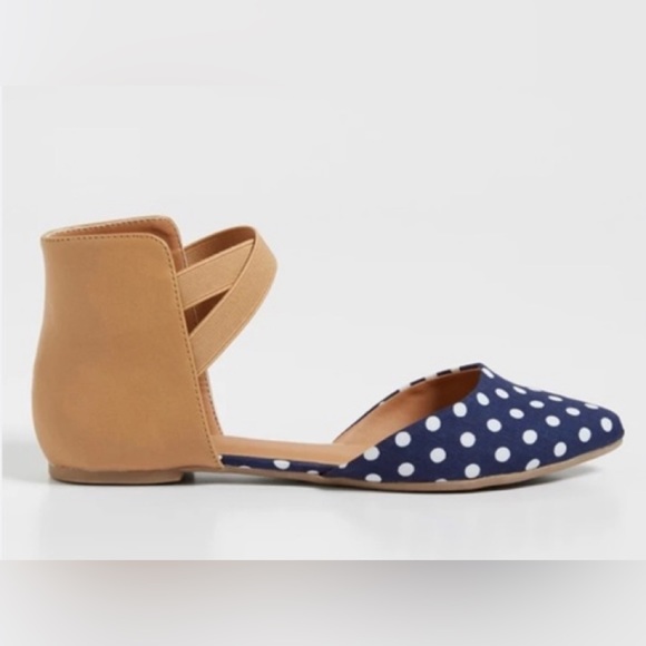 💙🤍Nwt Gorgeous Maurice’s open side ballet flat shoes size 11 - Picture 1 of 5